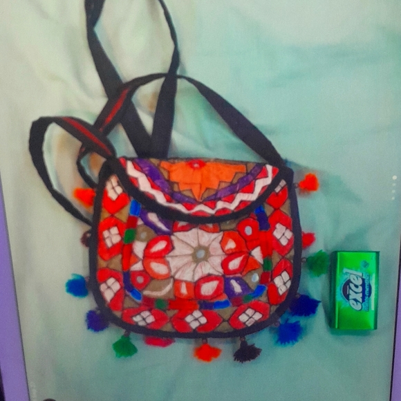 Purses - Picture 4 of 4